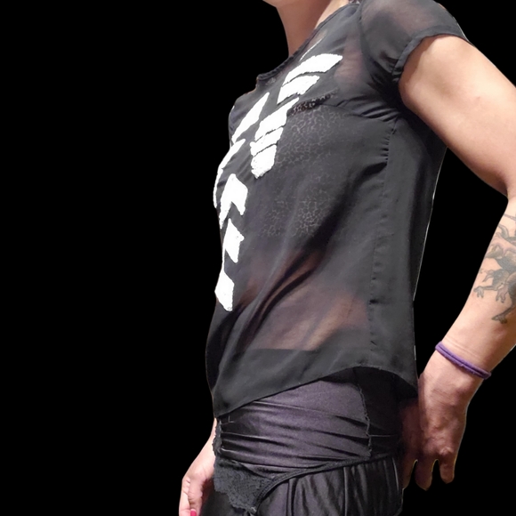 NAMELESS Short Sleeve Mesh and Sequin Top S - Picture 6 of 7